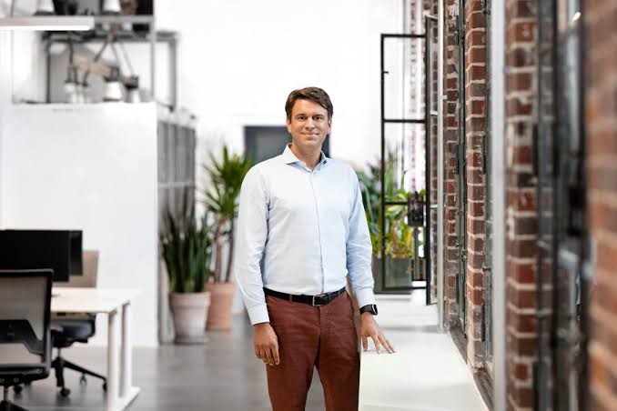 Nils Chrestin